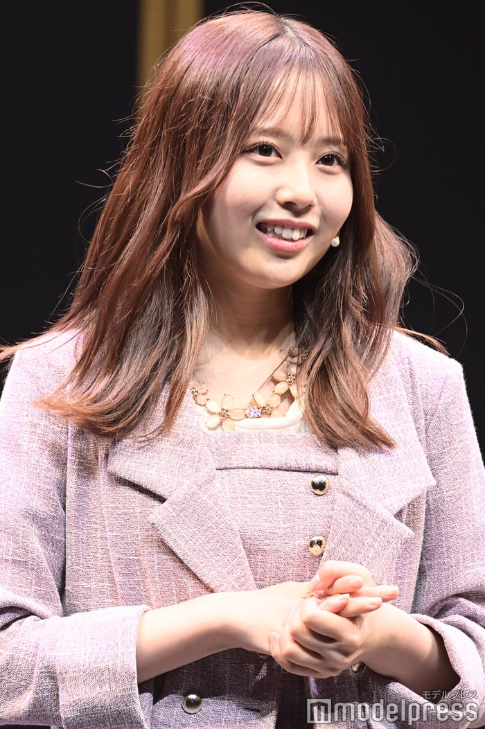 乃木坂46佐藤璃果が21歳誕生日に4期生初のインスタ開設 バースデーケーキショットも公開 - 坂道 :