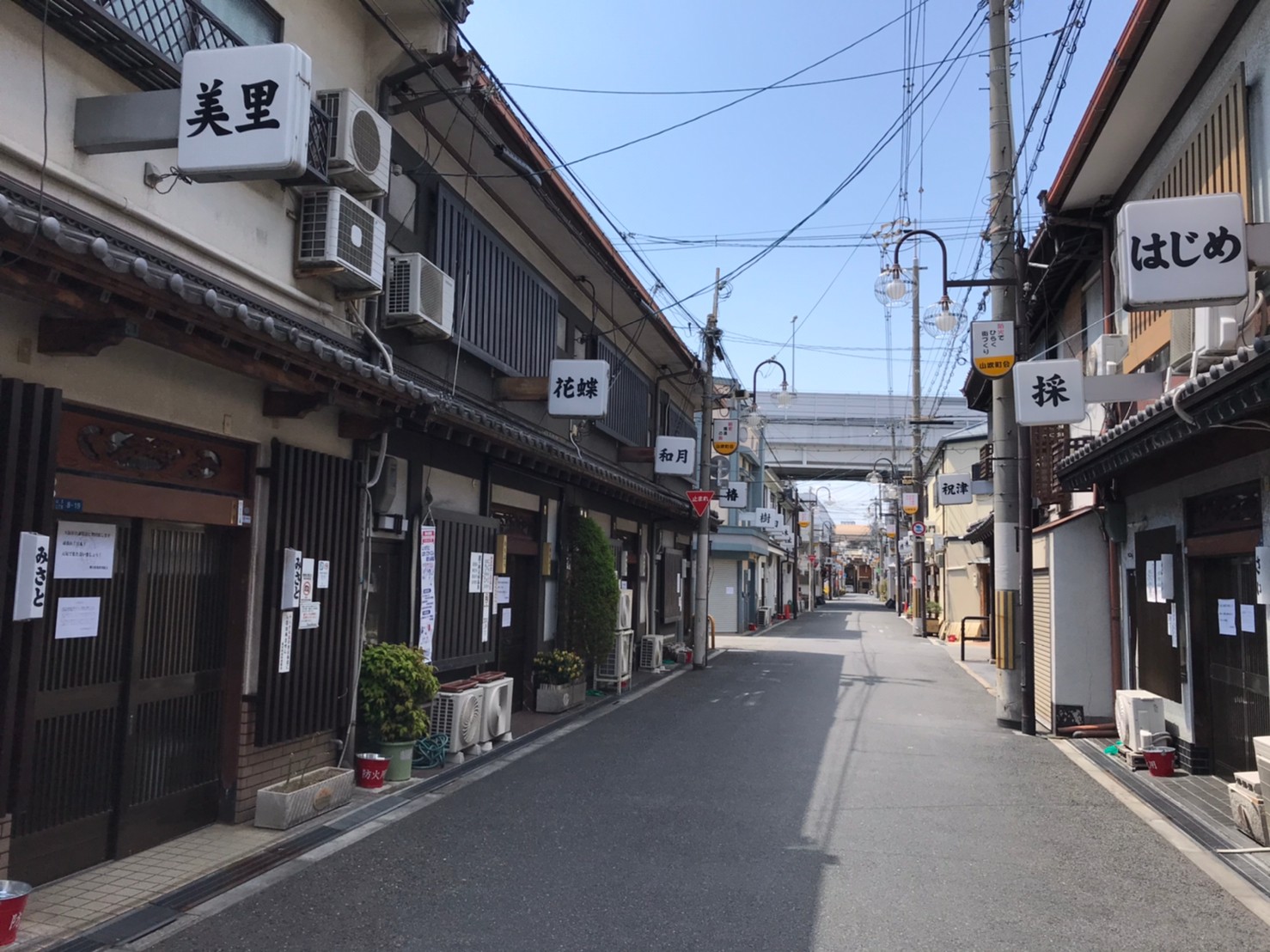 大阪・飛田新地 遊郭建築の絢爛、非日常にいざなう 気になるスポット -