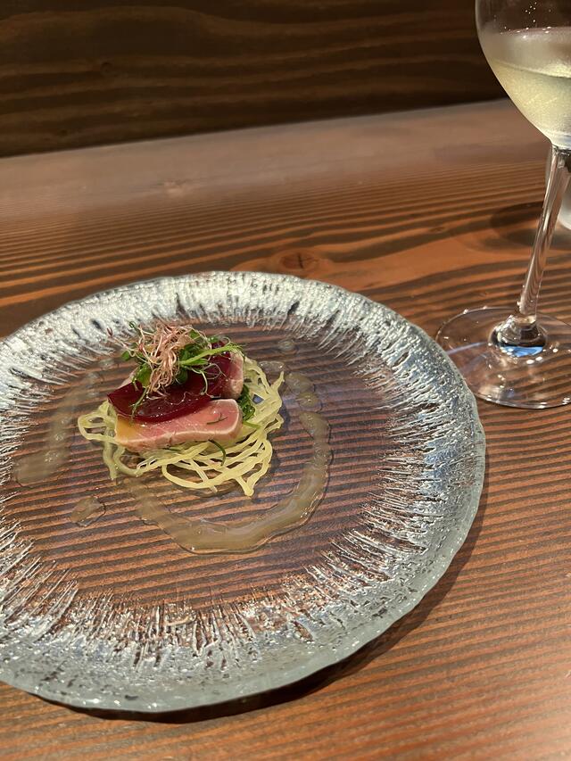 📍金沢市柿木畠にある 『VIVI』さん✨ @vivi_kanazawa イタリア料理とナチュラルワインのお店🍷 ⭐️みかんサイダー