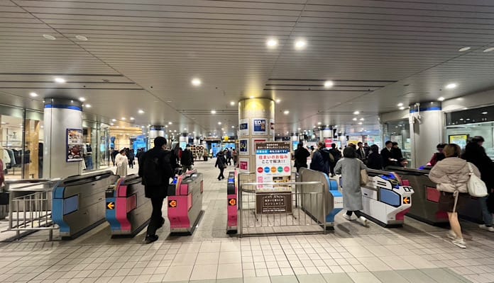 OWNDAYS 東急青葉台スクエア店【港北ニュータウン・青葉台・中山・鴨井のメガネ店情報】- GLAFAS（グラファス）- 