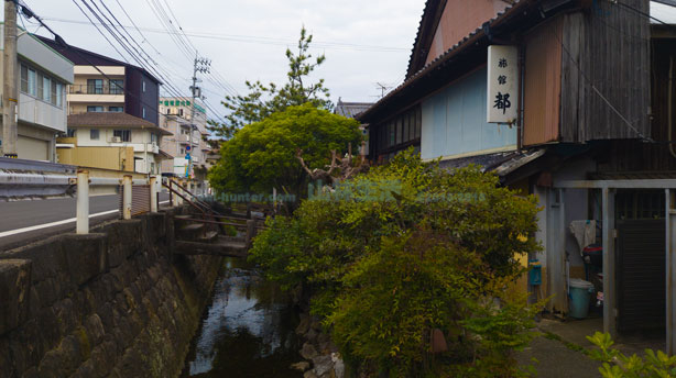 高知県の絶景神社「聖神社」参拝レポート：断崖絶壁の岩窟に建つ