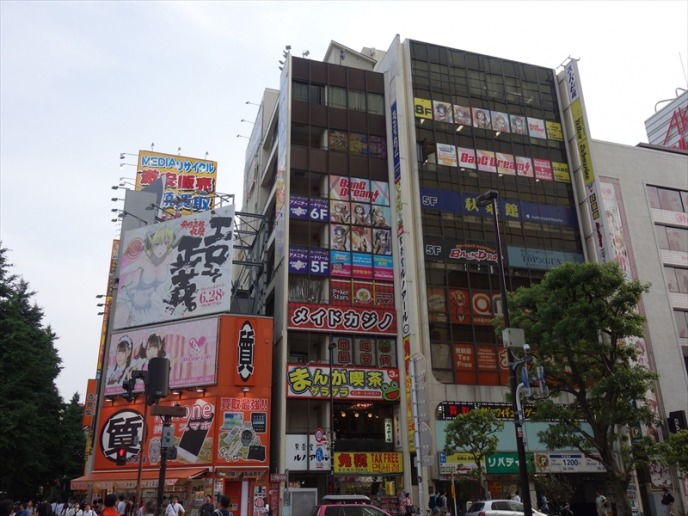 アイドルに会える秋葉原の飲食店【コンカフェ・バー・居酒屋】｜秋葉原ベースキャンプ