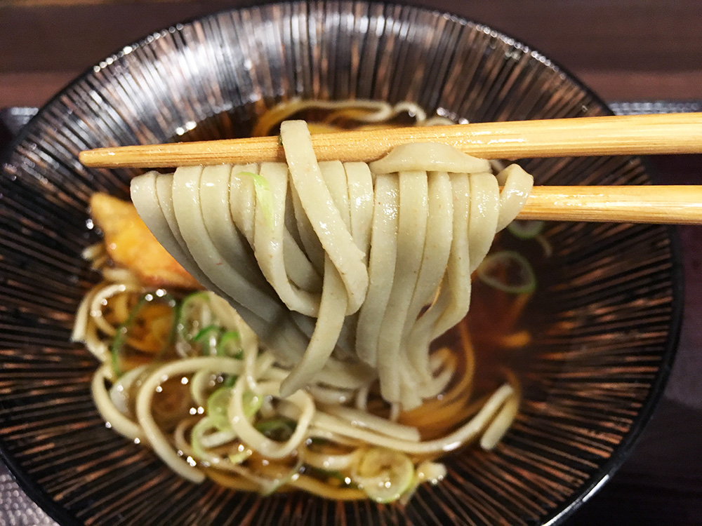 そこはパラダイス系の満腹処〜平川【熱帯魚とお食事の店 風の谷】で絶対的定番の味噌ラーメン - ハイボールマンは今日も呑む。