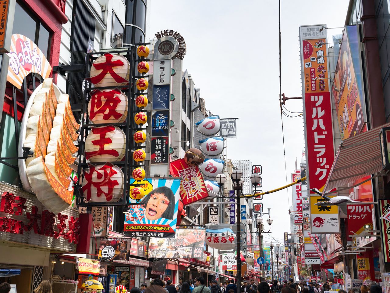 日本最大級の遊郭の建物が今も150軒以上残る「飛田新地」に行ってきました - GIGAZINE