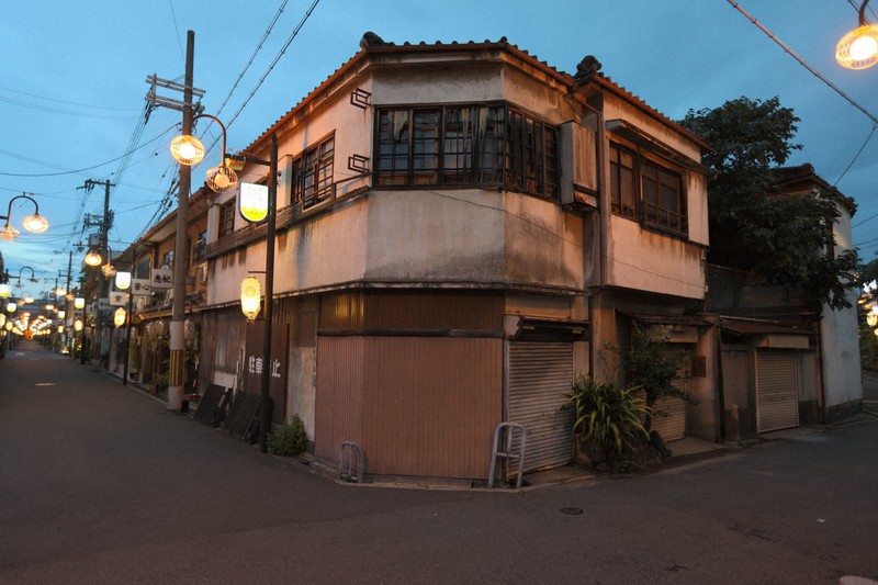 飛田新地「鯛よし百番」にて、大正期の遊廓建築を見る。その１ - 井嶋ナギ の日本文化ノート