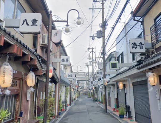 遊廓跡地を訪ねて 飛田新地 |