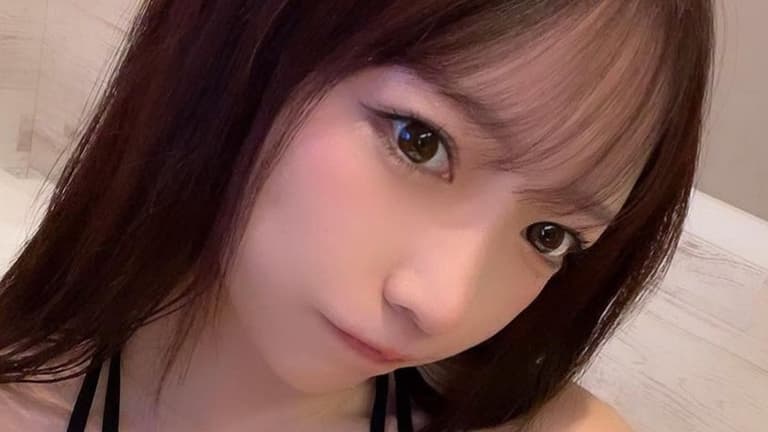 「セクシーな動画を撮りたいという気持ちVS眠気」, #撮影会終わりは, #いつもこんな感じ , #おねむ,