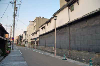 名古屋駅近くに残る元高級妓楼『旧松岡旅館』を見学。かつての花街・中村遊廓に思いをはせる | 住まいの本当と今を伝える情報サイト【LIFULL 