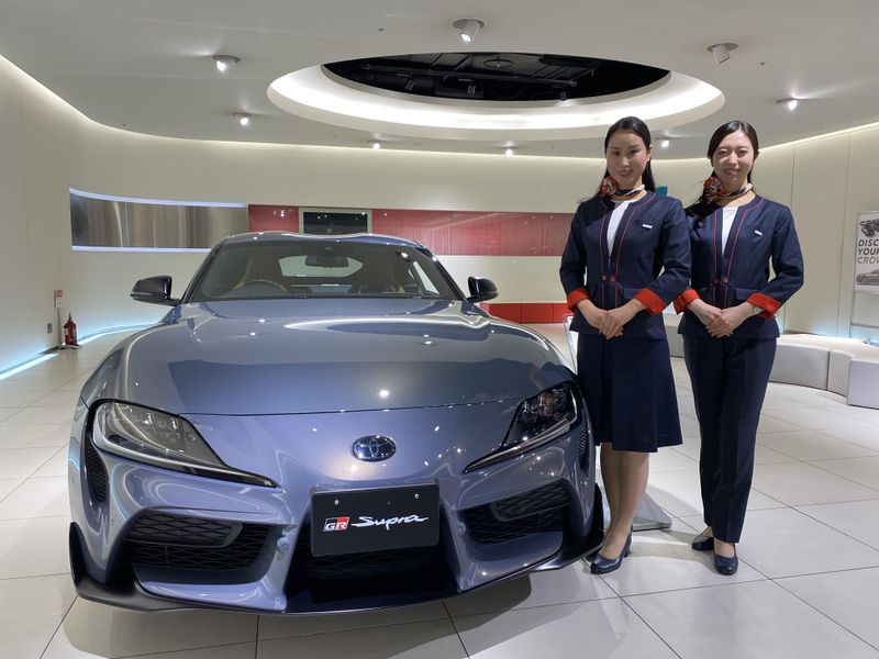 写真】【TMS2019】シースルードレスでお出迎えするLEXUSの受付嬢｜NEWSポストセブン - Part 7