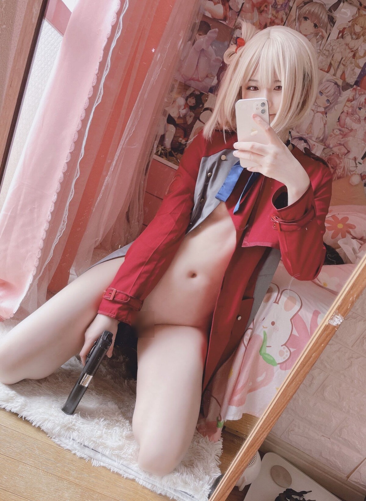 中国版Twitterでパイパン晒してるコスプレ美少女ｗｗｗｗｗ : 画像ナビ!