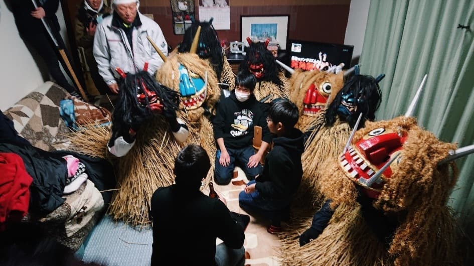 なまはげの蘇生術がシュールすぎるwww やはりなまはげは神々の使いだった！ | -