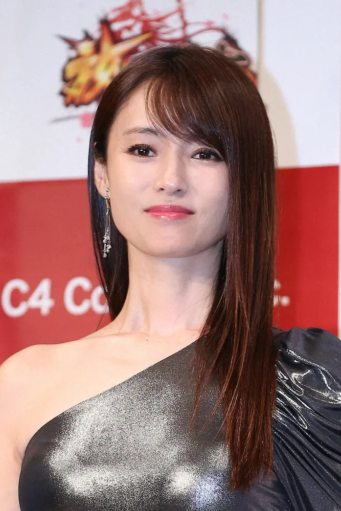 武田玲奈の高画質エロ画像259枚】スタイル抜群女優の水着やお風呂ヌード・下着グラビア | エロ画像まとめエロトック!!