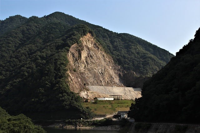 太田川放水路と旧太田川への 洪水流量配分及び感潮域の河床変動