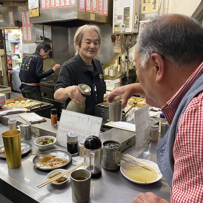 京橋、夜の歓楽街: そこはレトロかアングラか。それでも毎晩賑わう超ディープな夜の繁華街