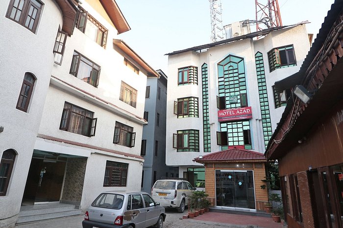 OYO 18872 Hotel Azad