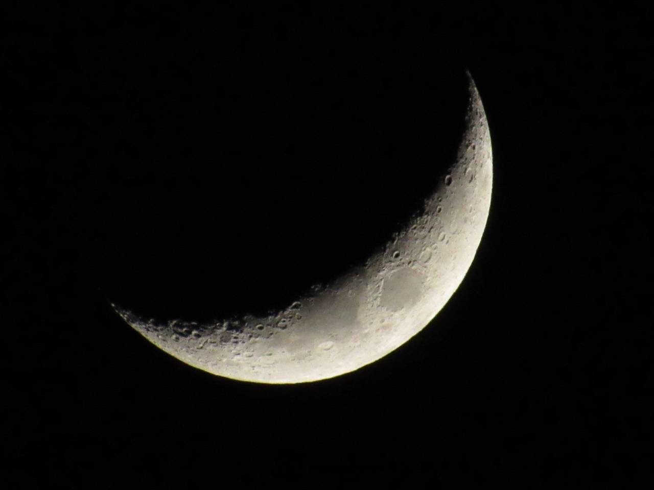 三日月の輝く夜 注目の空の写真 ウェザーニュース