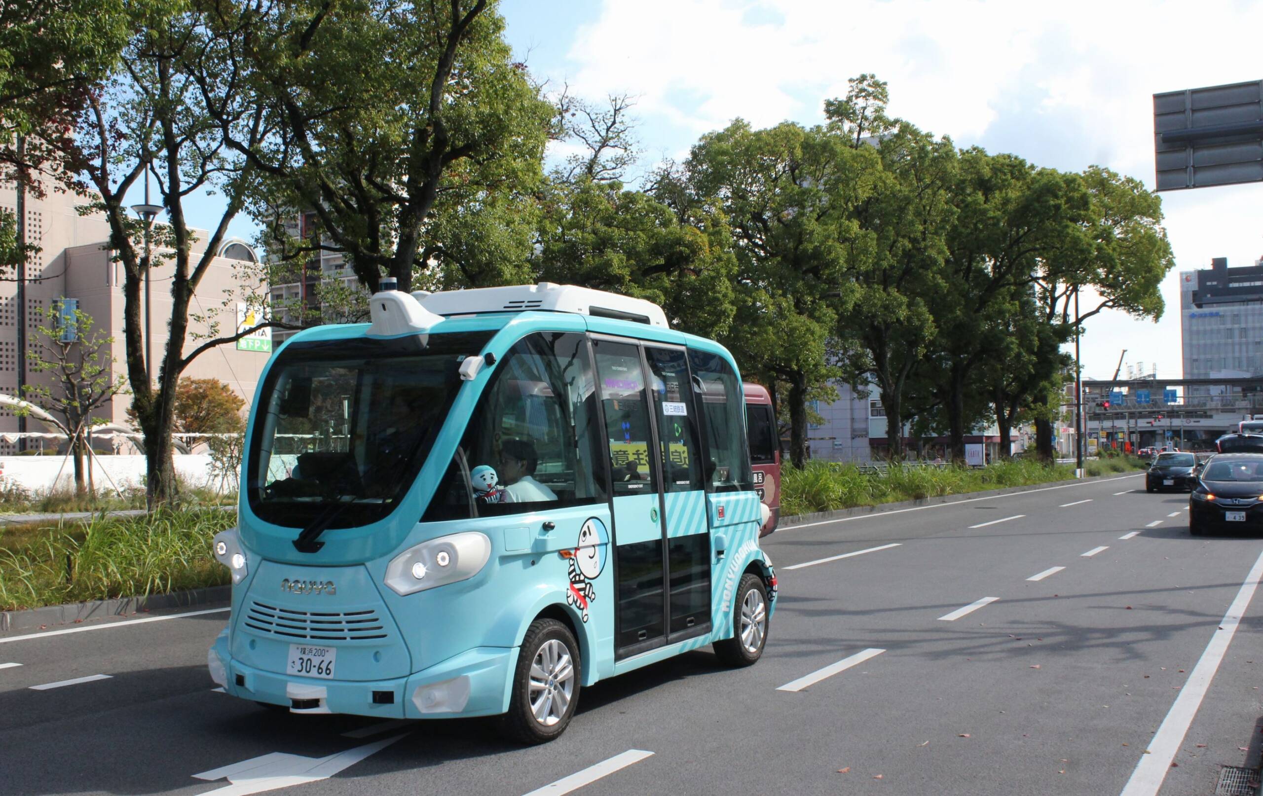 四日市で自動運転バスの実証実験始まる、「ニワミチスポットてらす」もにぎわう - Yahoo! JAPAN