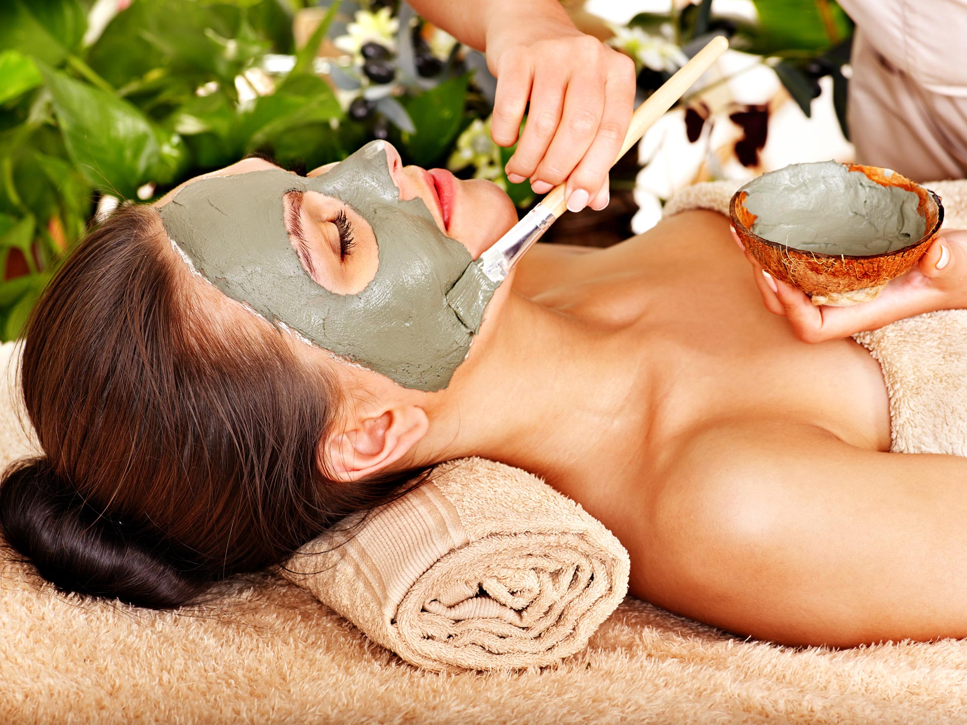 Aroma Spa Seaweed Massage -